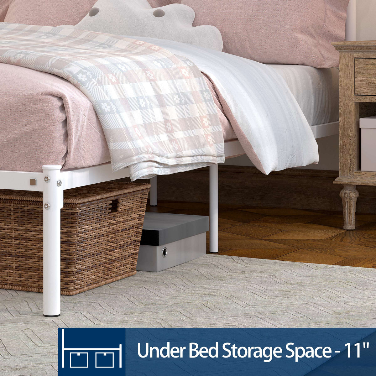 White Full Size Metal Platform Bed Frame with Vintage Headboard I43335