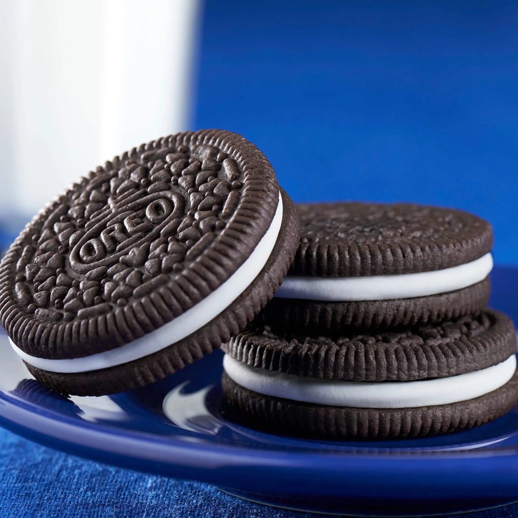Chocolate Sandwich Cookies Family Size Pack of 18 M32293