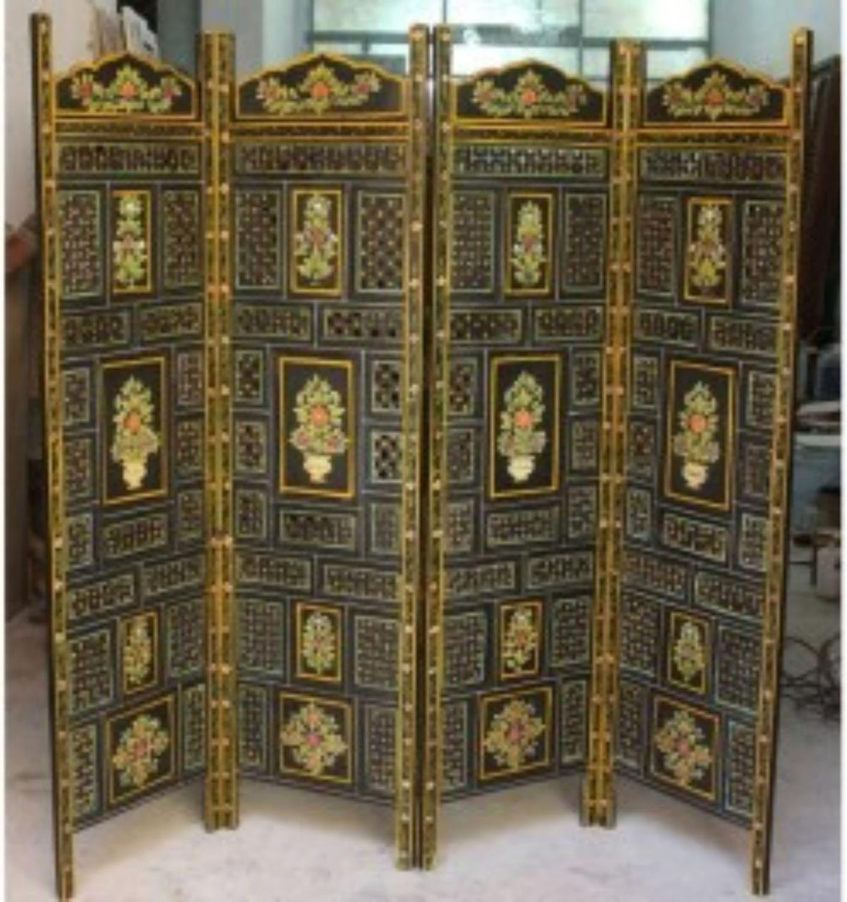 Hand Carved Painted Partition Divider C2739