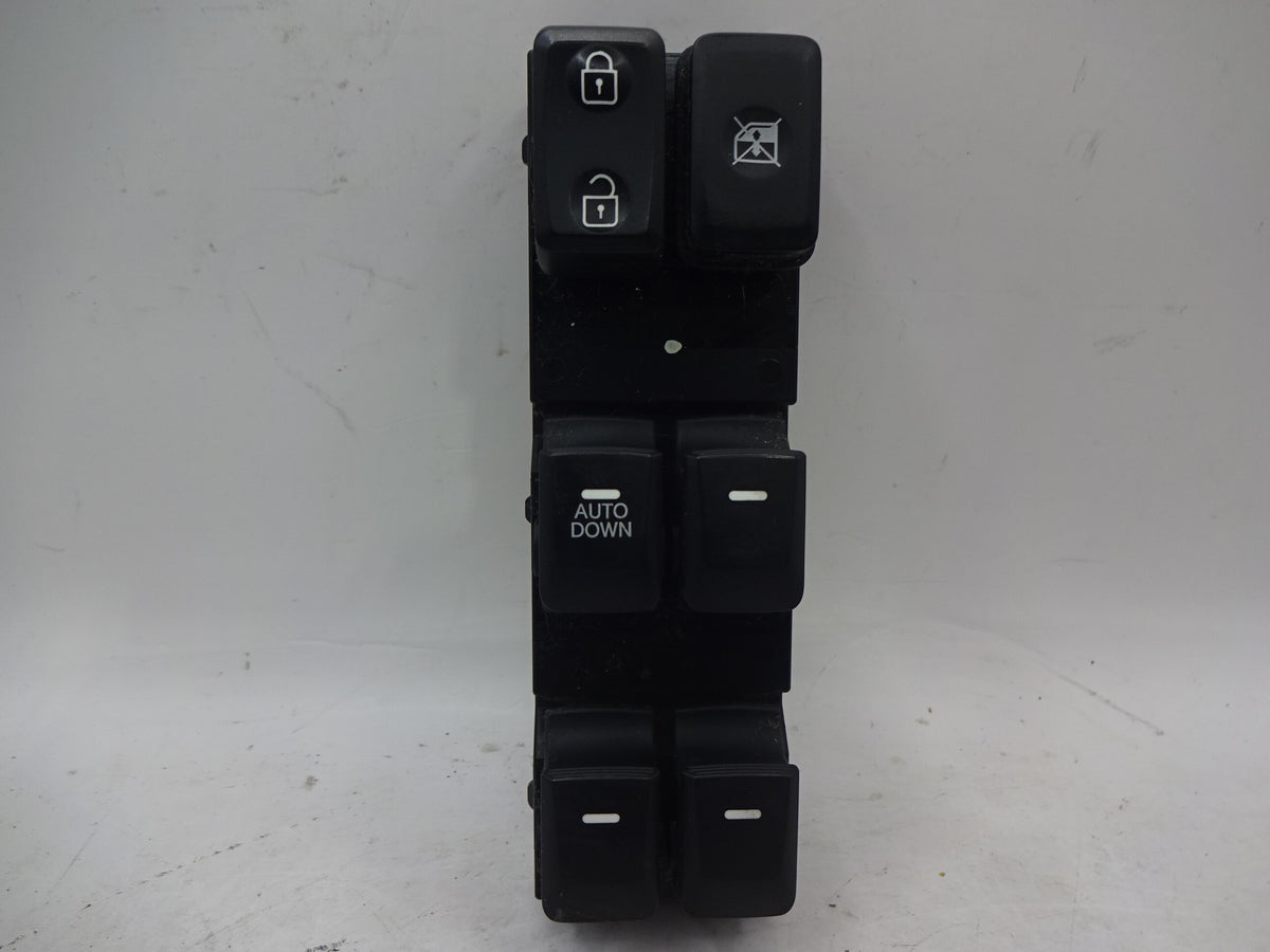 Driver Side Master Lock & Window Switch N820795