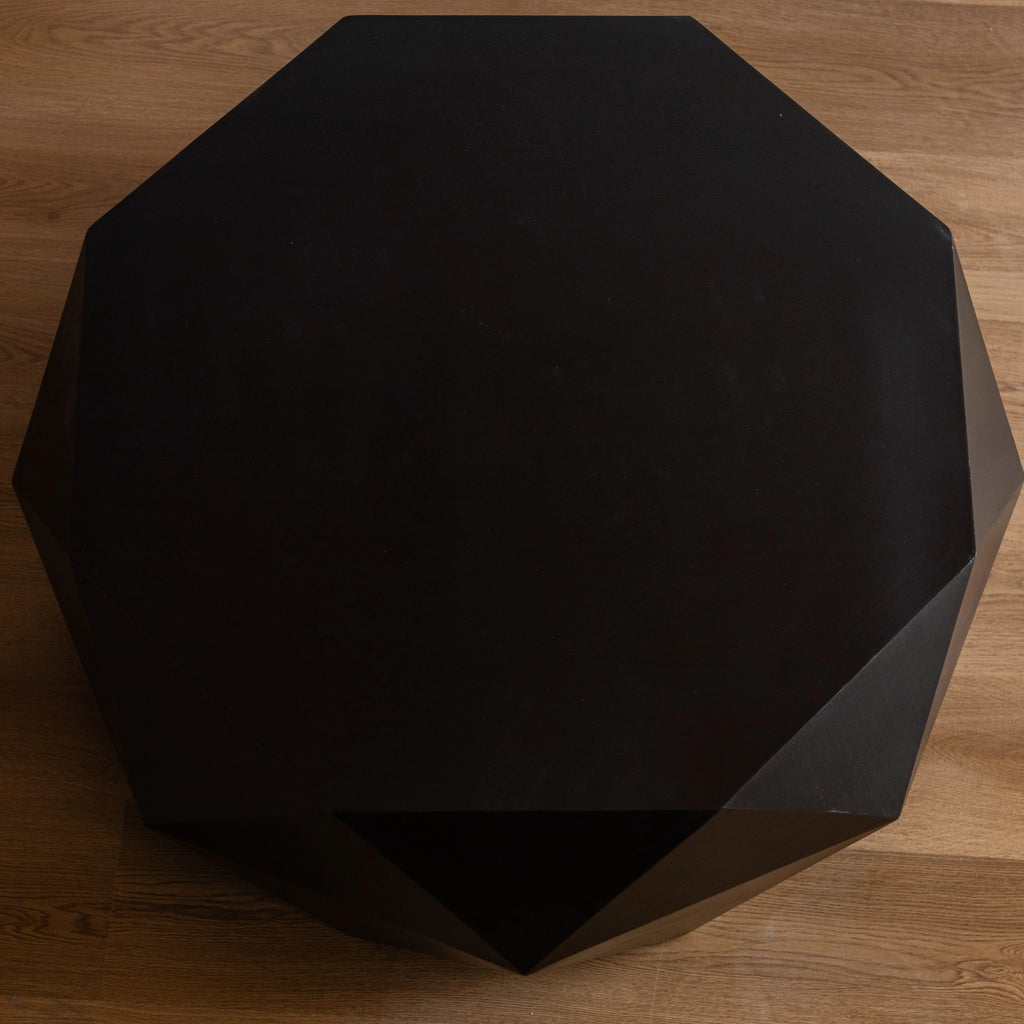 Vintage Style Coffee Table with Embossed Pattern T49508