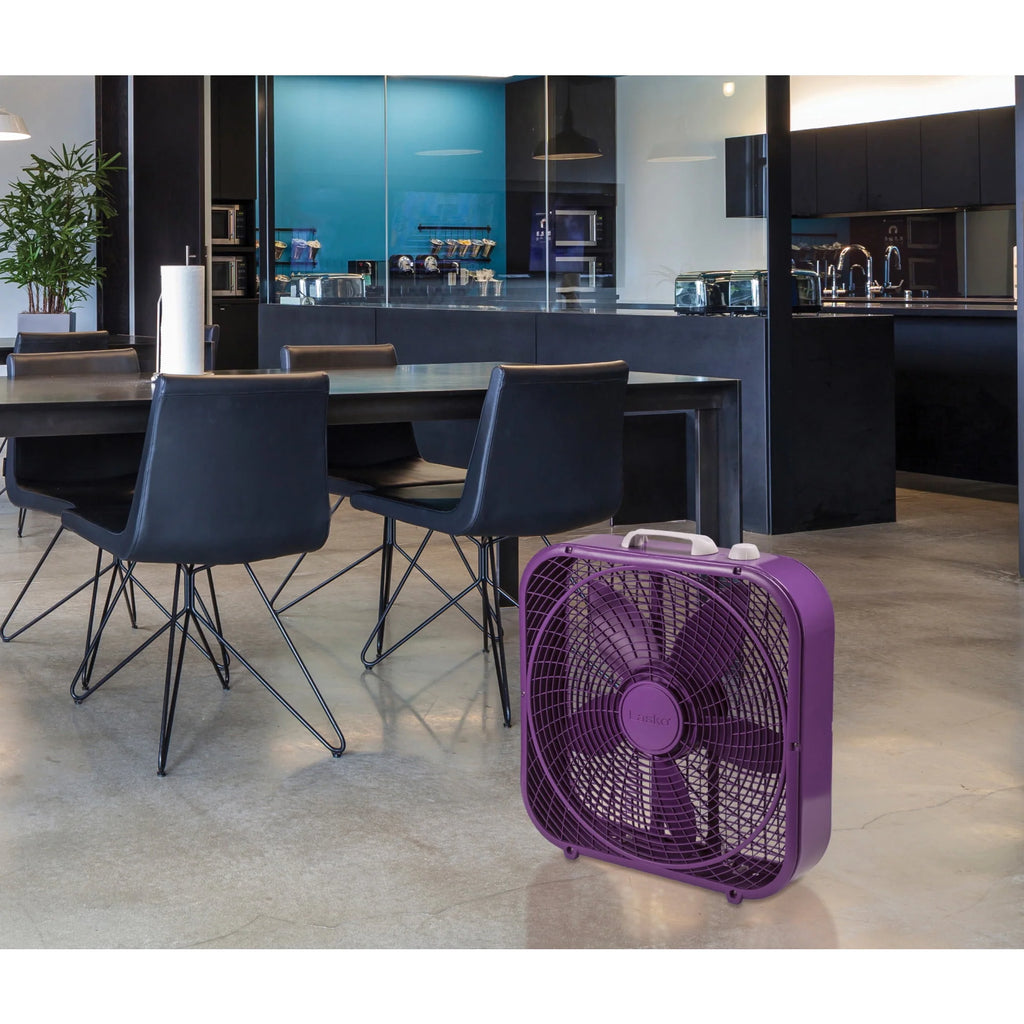 White 20 Box Fan with 3 Speeds Y755