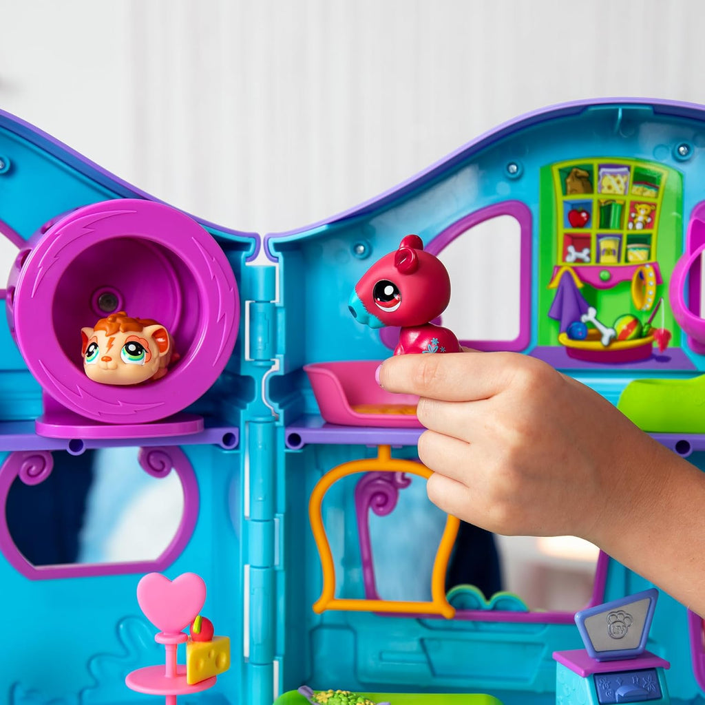 LPS Gen 7 Mystery Figures Playset X988763