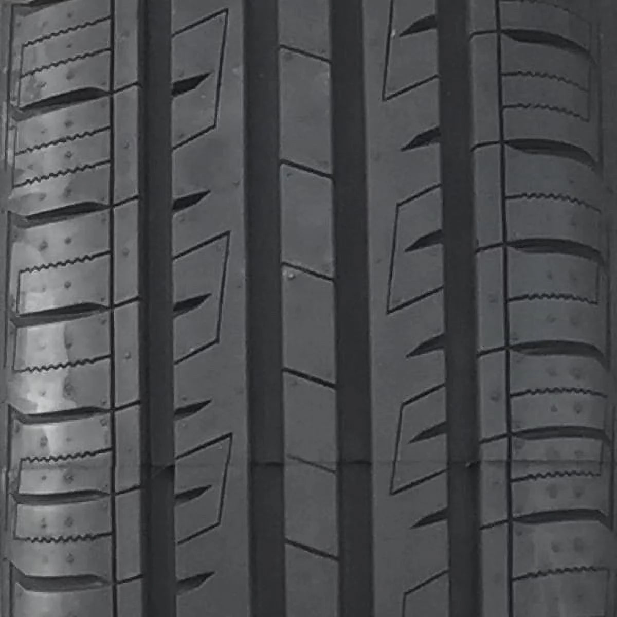 Set of 4 185/60R15 84H All Season Performance Tires C788767