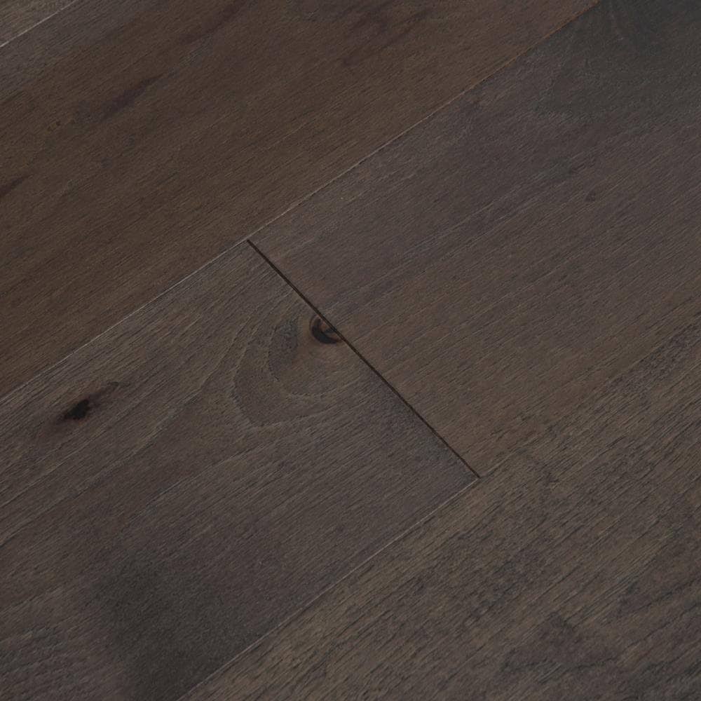 Wirebrushed Engineered Hardwood Flooring in Gra X562