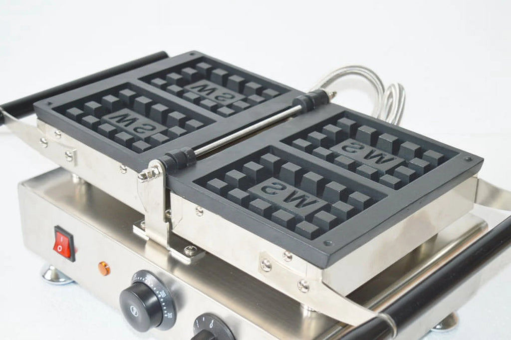 Nonstick Electric Square Waffle Maker L7815