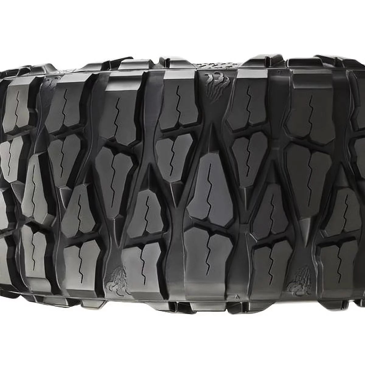 37X13.50R22 Mud Grappler Tire E628